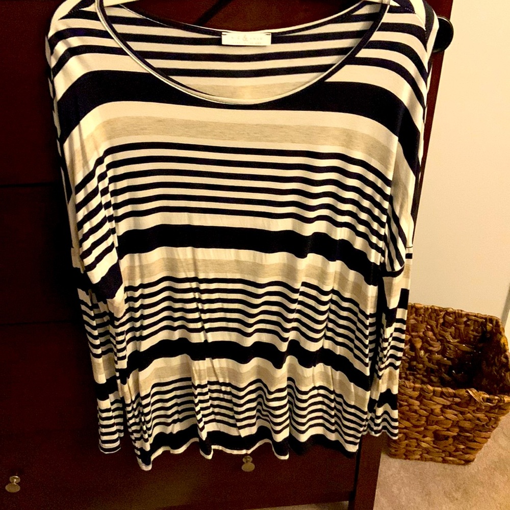 Cure and comfy lightweight tunic